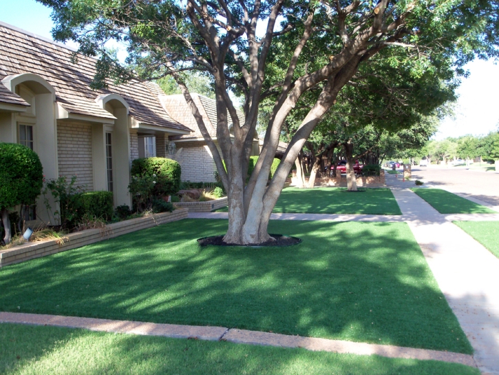 Fake Grass Wayland Massachusetts Lawn Fountans Back Yard