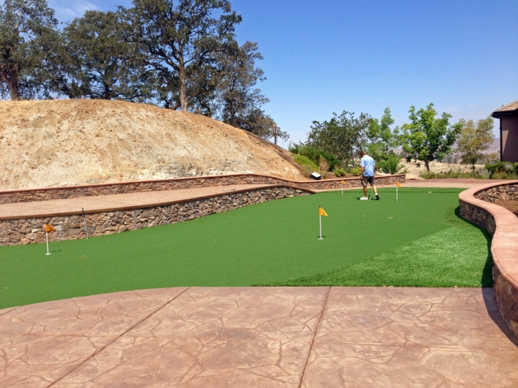 Golf Putting Greens Millis Massachusetts Artificial Grass