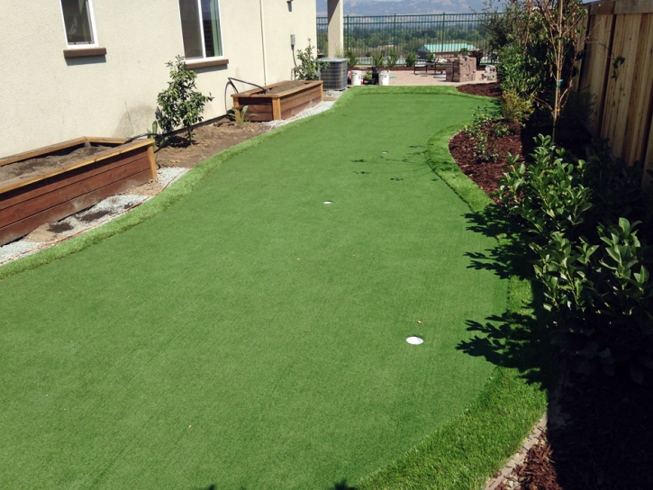 Golf Putting Greens Walpole Massachusetts Artificial Grass