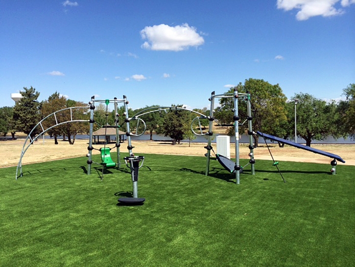 Synthetic Grass Lincoln Massachusetts Kindergarten Front